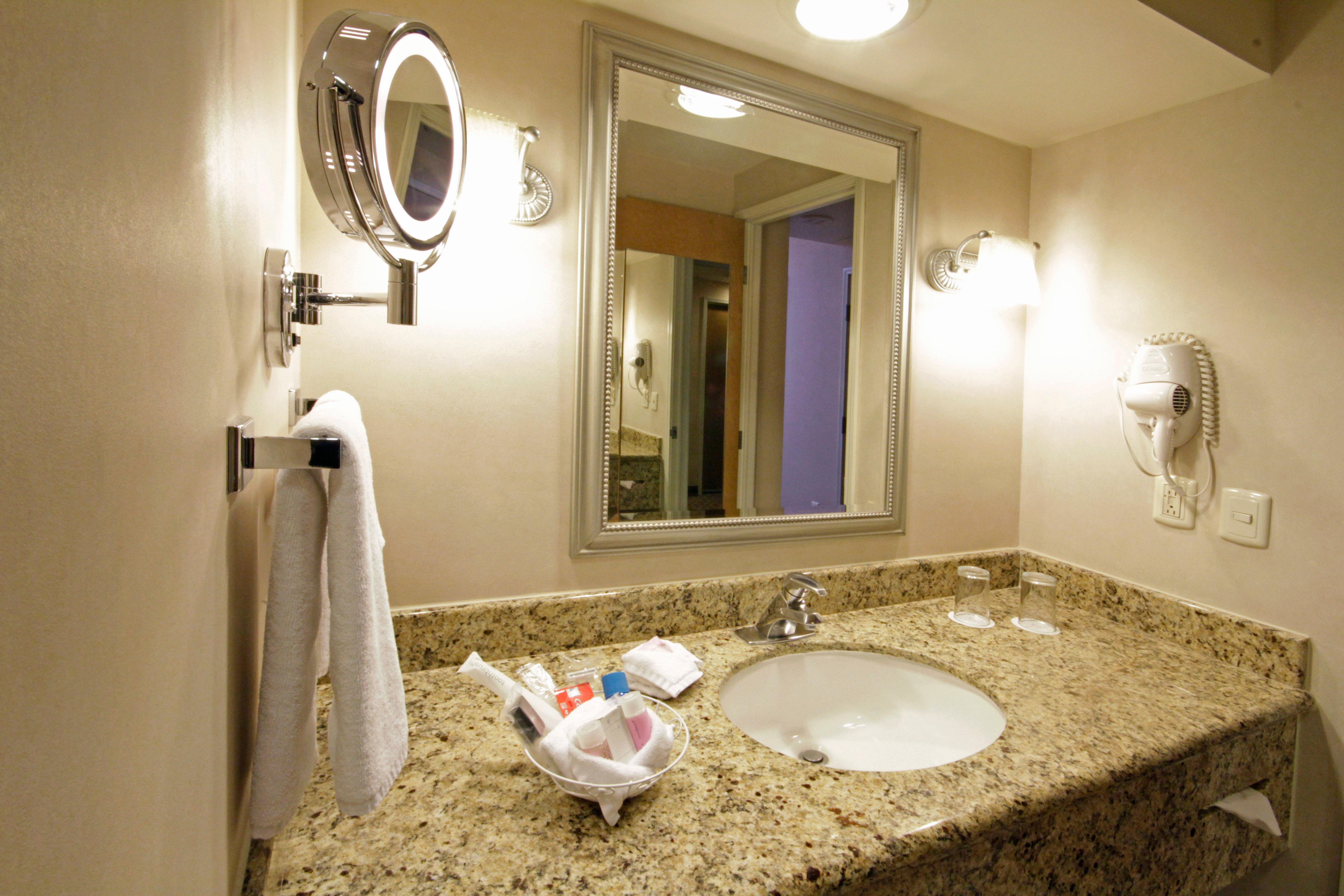 Crowne Plaza Torreon By Ihg Hotel Ngoại thất bức ảnh
